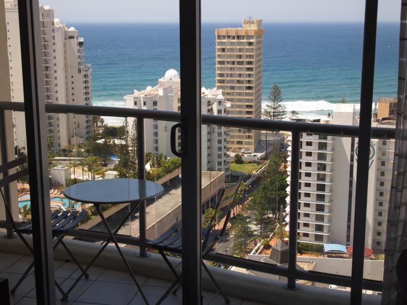 Apartament Deluxe Chevron Renaissance Gold Coast Zewnętrze zdjęcie